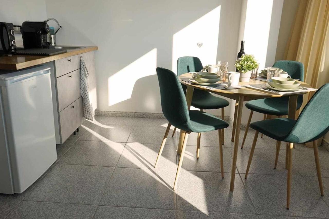 Ryamen - B Apartment Porto Luaran gambar